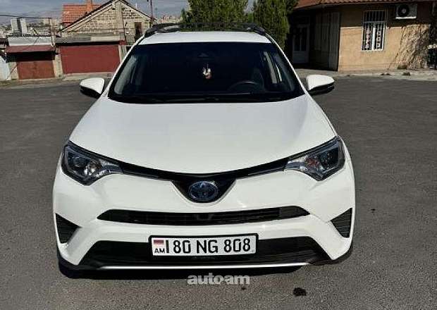 Toyota Rav 4 2018 — լուսանկար 4