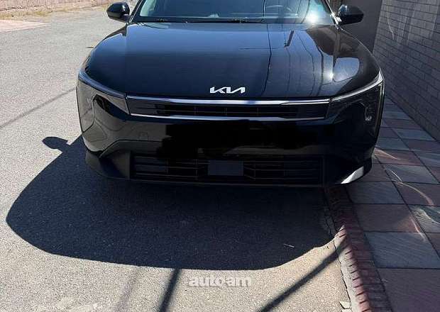 Kia K4