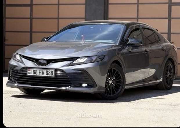 Toyota Camry 2022 — լուսանկար 1