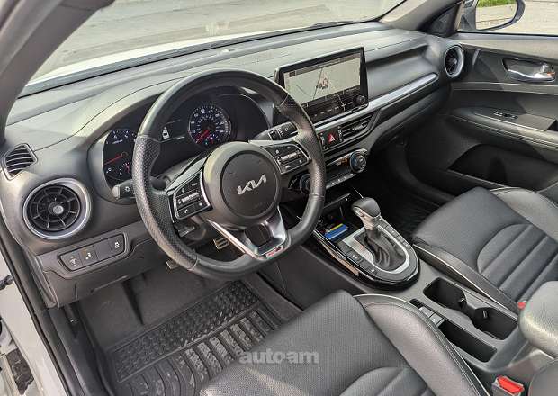 Kia Forte 2023 — լուսանկար 4
