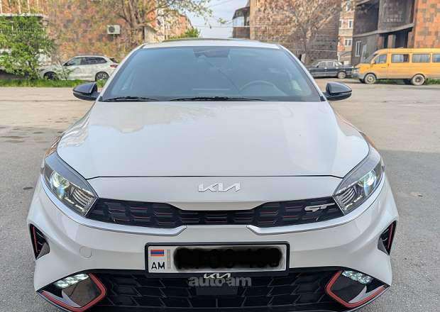 Kia Forte 2023 — լուսանկար 1