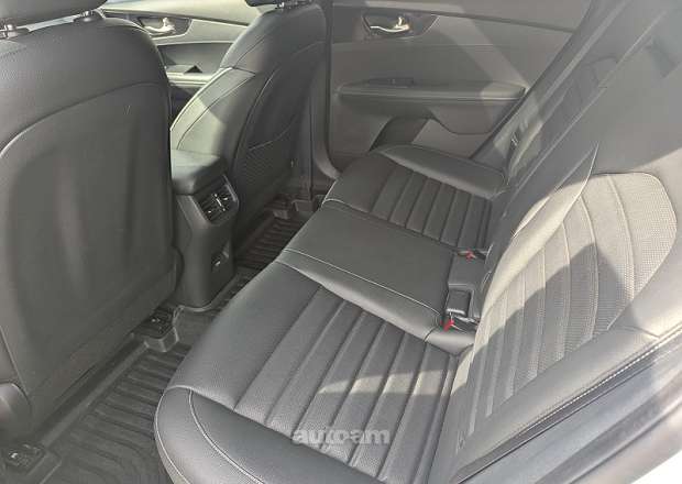 Kia Forte 2023 — լուսանկար 5