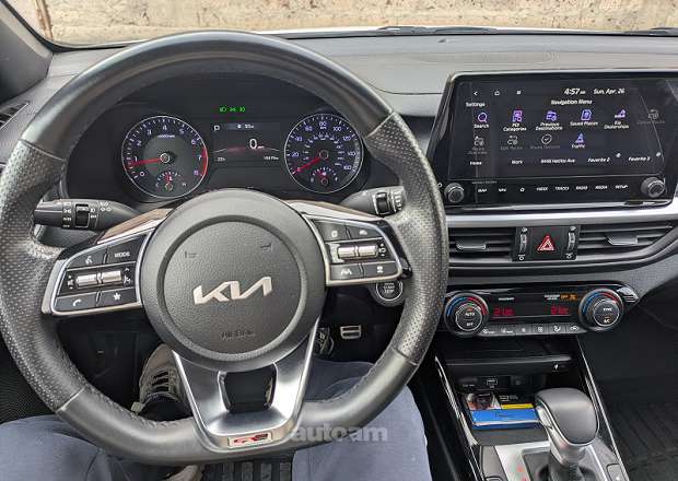 Kia Forte 2023 — լուսանկար 3