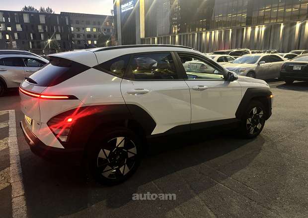 Hyundai Kona 2024 — լուսանկար 3