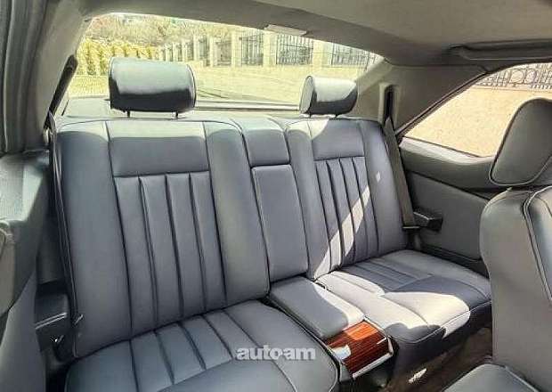 Mercedes-Benz 124