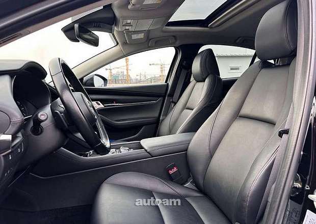 Mazda 3 2021 — photo 8