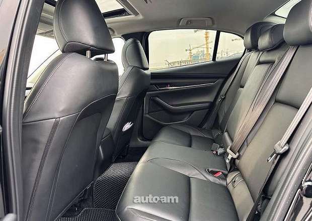 Mazda 3 2021 — photo 9