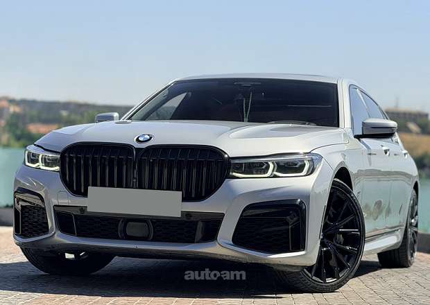 BMW 750 2019 — լուսանկար 1