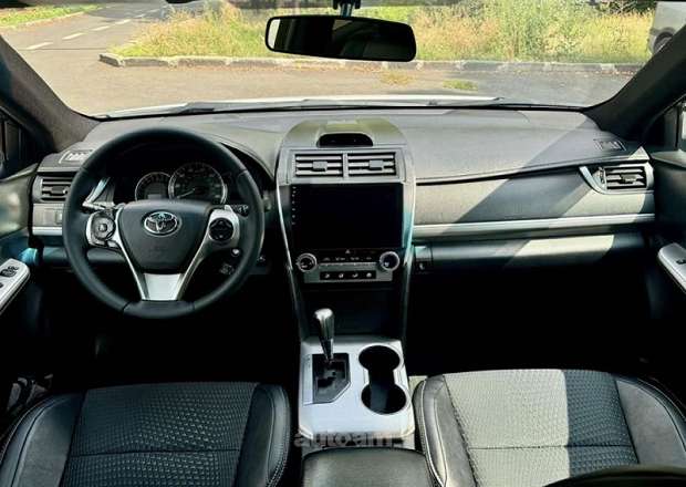 Toyota Camry 2013 — լուսանկար 9
