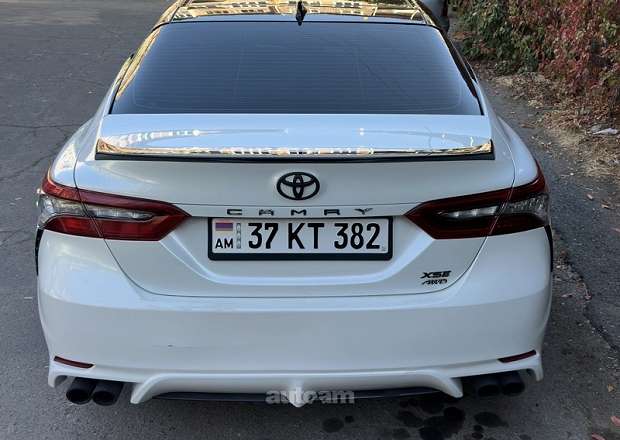 Toyota Camry 2021 — լուսանկար 7