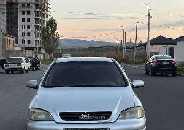 Opel Astra 1999 — լուսանկար 1