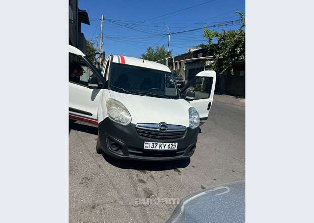 Opel Combo 2018 — լուսանկար 1