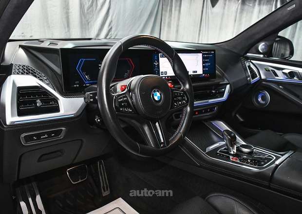 BMW XM 2023 — photo 11