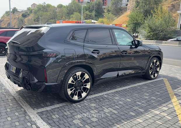 BMW XM