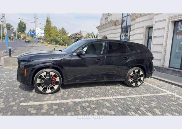 BMW XM 2023 — photo 8
