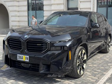 BMW XM  2023 