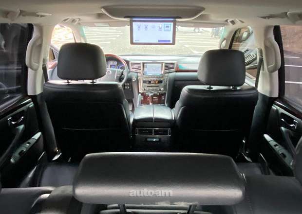 Lexus LX 570