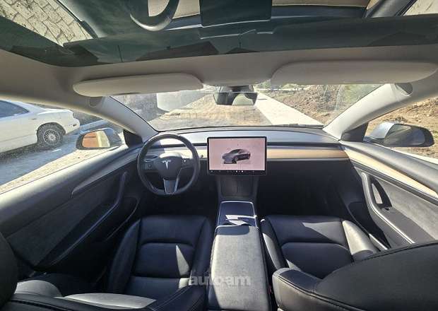 Tesla Model 3 2022 — լուսանկար 4