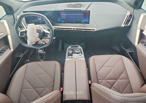 BMW iX