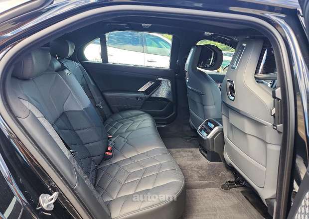 BMW 760