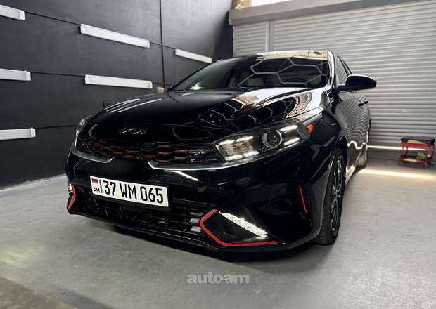Kia Forte 2023 — լուսանկար 1