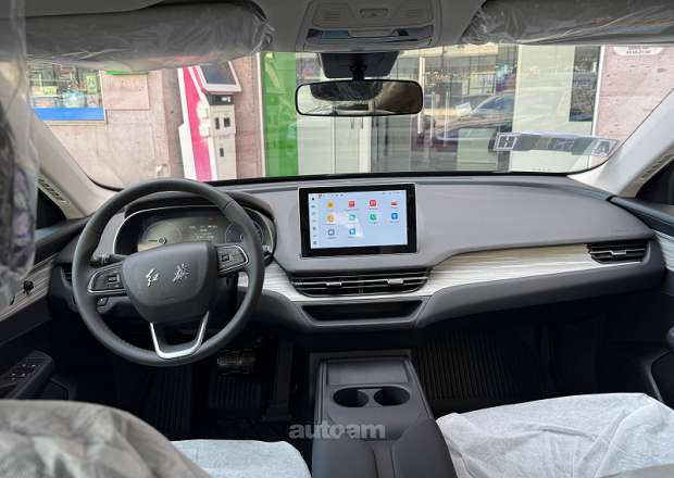 Hongqi E-QM5 2026 — photo 8