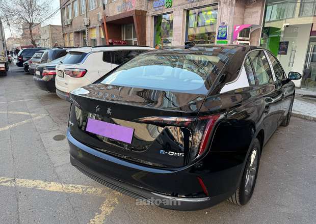 Hongqi E-QM5 2026 — photo 12