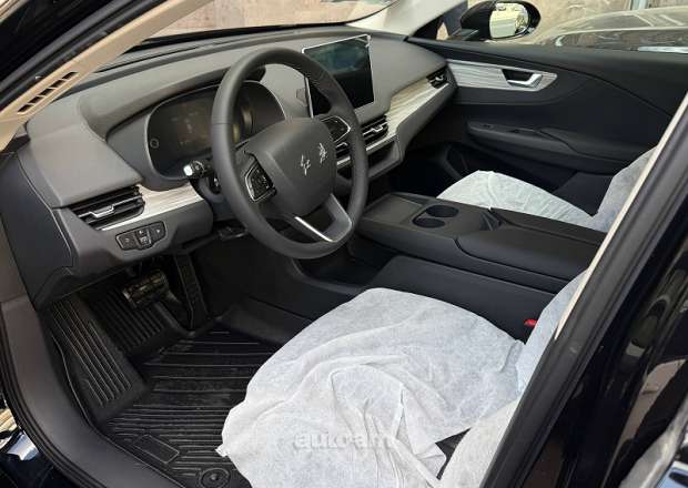Hongqi E-QM5 2026 — photo 4