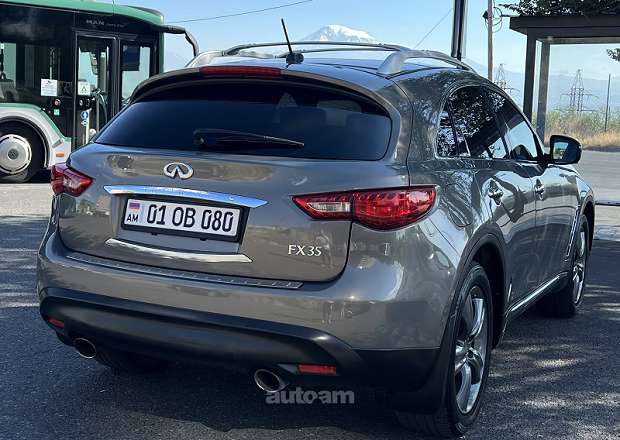 Infiniti FX35 2010 — լուսանկար 7