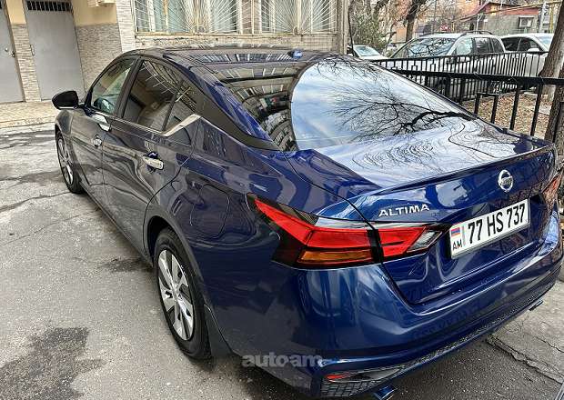 Nissan Altima 2020 — լուսանկար 4