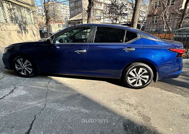 Nissan Altima 2020 — լուսանկար 3