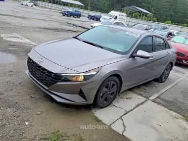 Hyundai Elantra  2023 