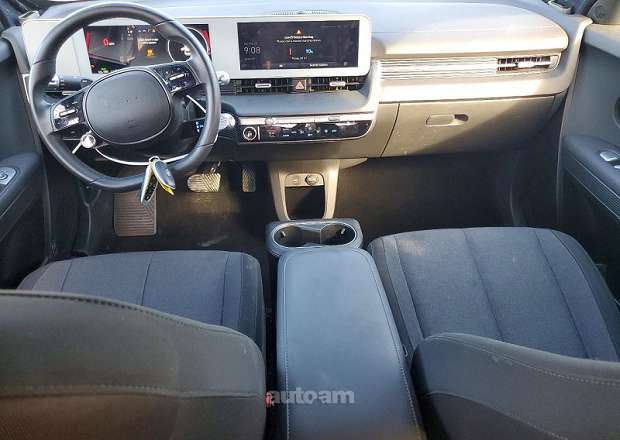 Hyundai Ioniq
