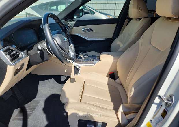 BMW 330