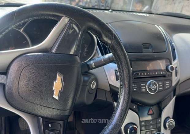 Chevrolet Cruze 2013 — photo 2