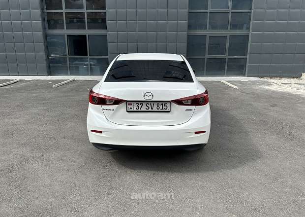 Mazda 3 2015 — photo 4