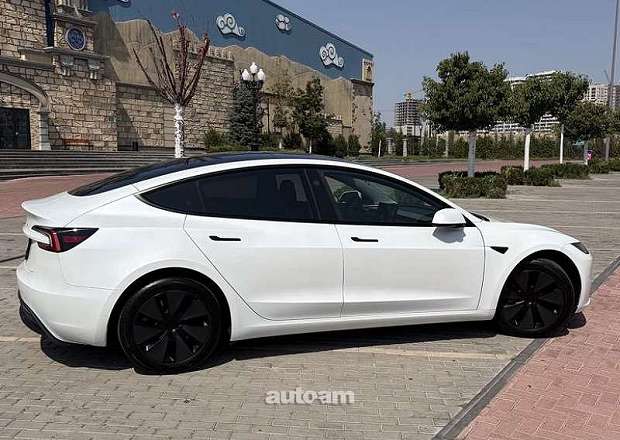 Tesla Model 3 2025 — լուսանկար 5