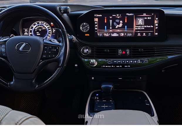 Lexus LS 500 2021 — photo 2