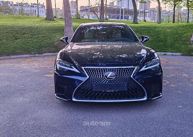 Lexus LS 500 2021 — photo 1