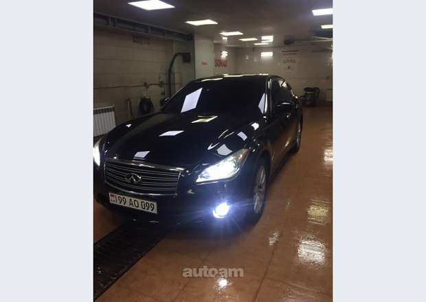 Infiniti M37 Sport 2010 — photo 1