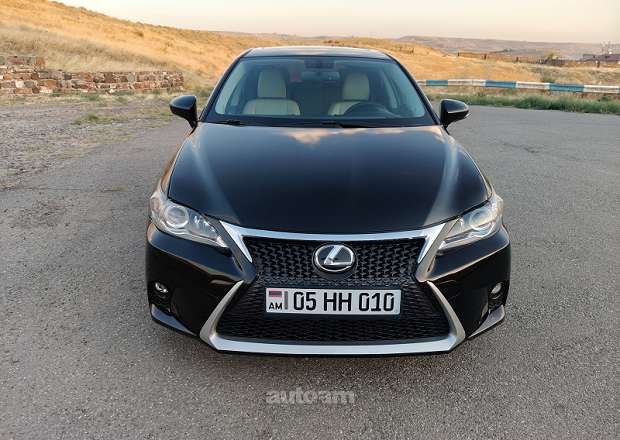 Lexus CT200h 2012 — photo 5