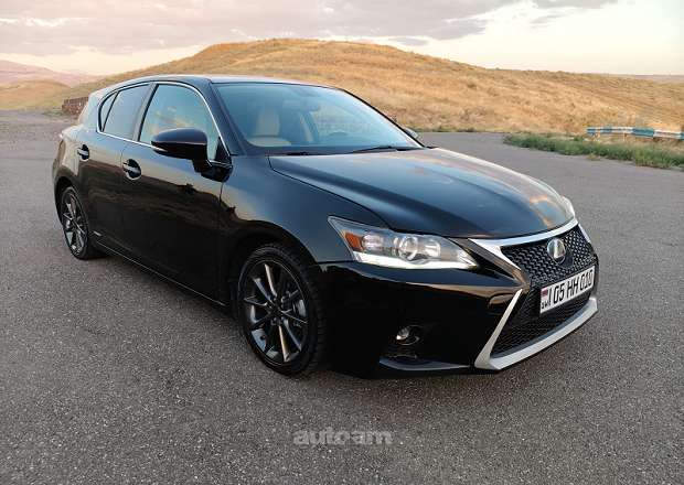 Lexus CT200h 2012 — photo 3