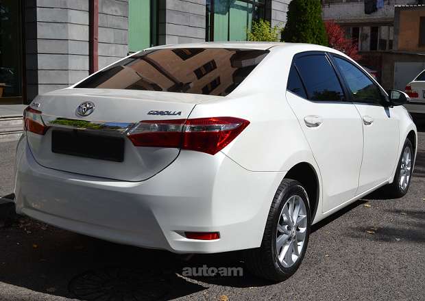 Toyota Corolla 2014 — լուսանկար 14
