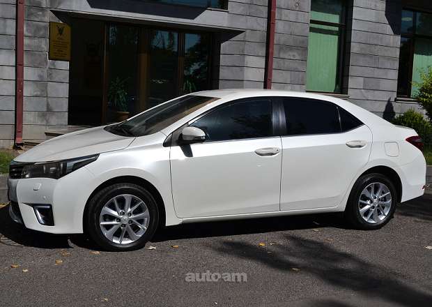 Toyota Corolla 2014 — լուսանկար 7