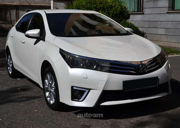 Toyota Corolla 2014 — լուսանկար 1