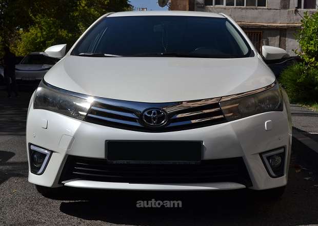 Toyota Corolla 2014 — լուսանկար 2