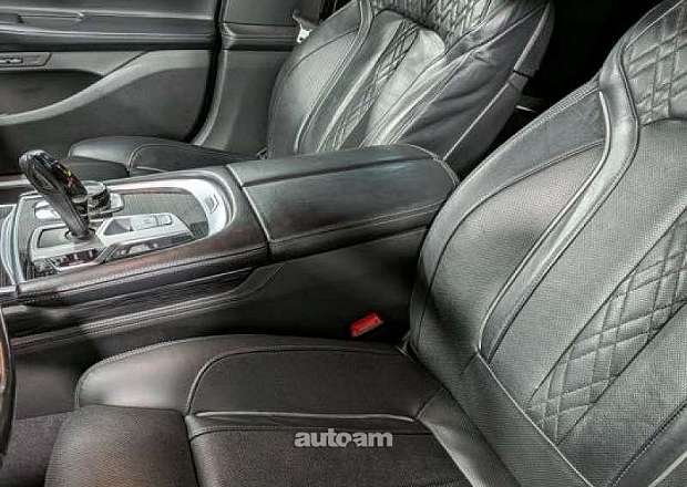 BMW 750