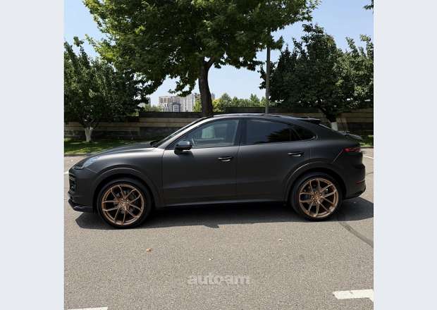 Porsche Cayenne Coupe 2020 — լուսանկար 3