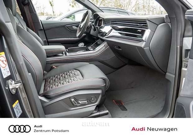 Audi RSQ8