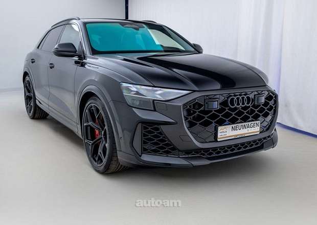 Audi RSQ8